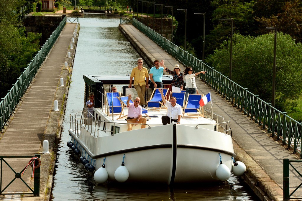 La Péniche F