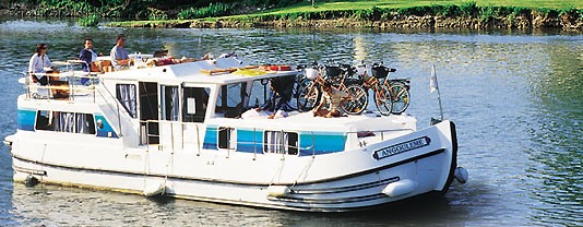 self drive canal boats Négra